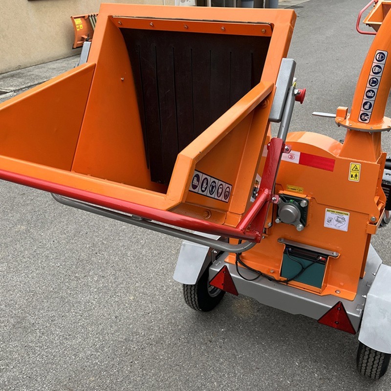 trituradora-de-ramas-deleks-dk-900-13hp-3.jpg