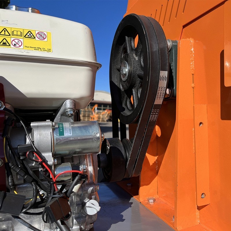trituradora-de-ramas-deleks-dk-900-13hp-5.jpg